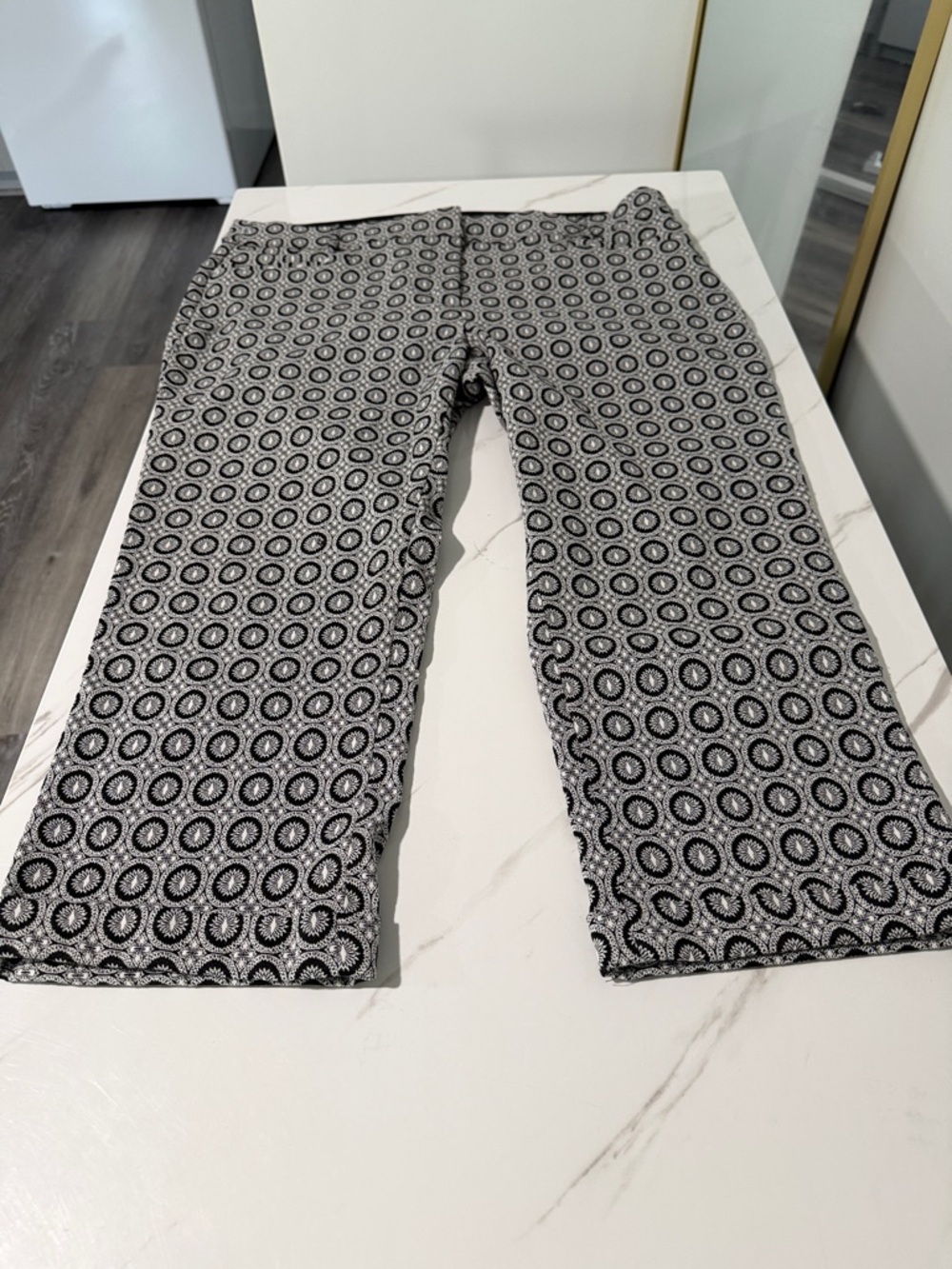 Lane Bryant Black and White Patterned capris